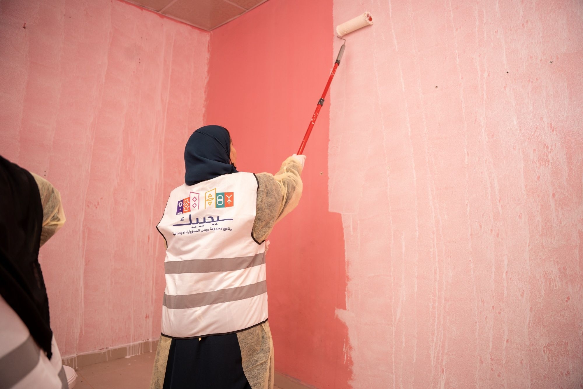 مجموعة روشن تعزز نطاق جهودها في المسؤولية الاجتماعية خلال رمضان بمبادرات وبرامج نوعية مع منصة إحسان وجود الإسكان